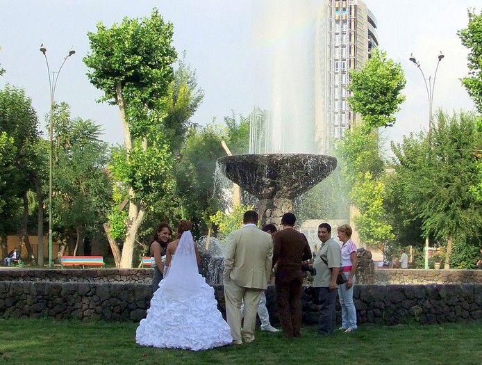 english-park-yeravan.jpg