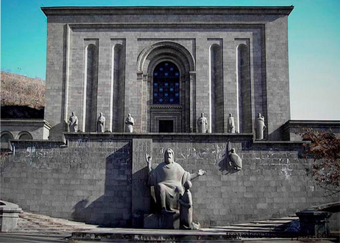 matenadaran-museum-yeravan.png