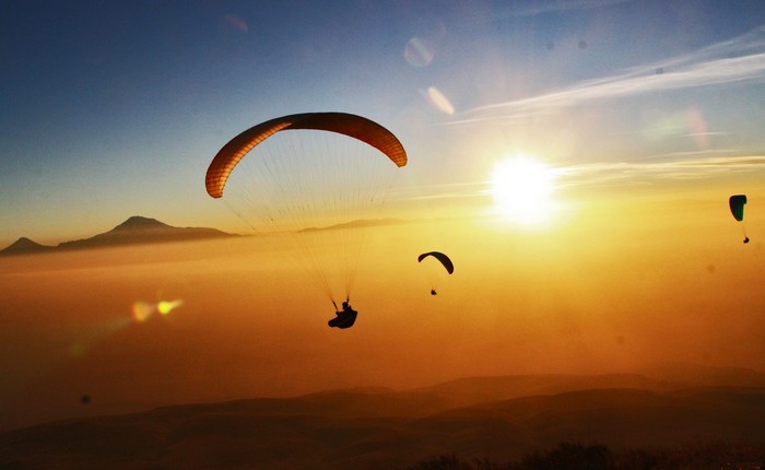 adventure-in-armenia-paragelaydoor.jpg