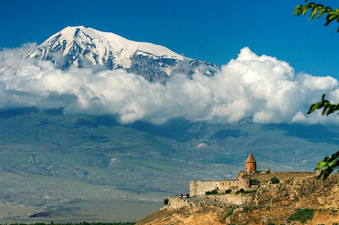 khor-virap-monastery-armenia.jpg