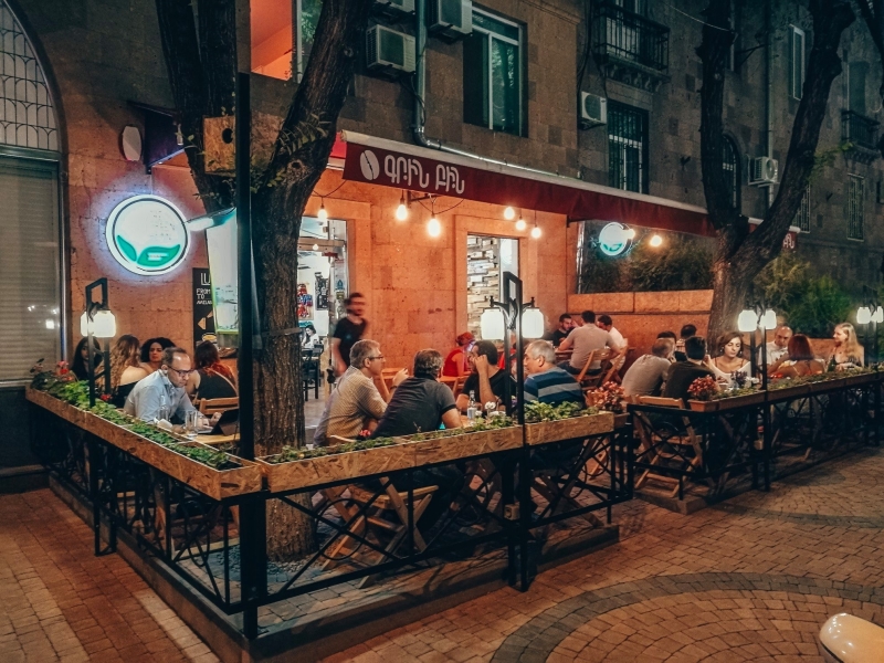 Brew-Coffeeshop-in-yeravan.jpg