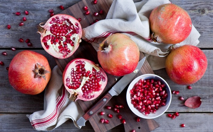 Pomegranate-in-Armenia.jpg