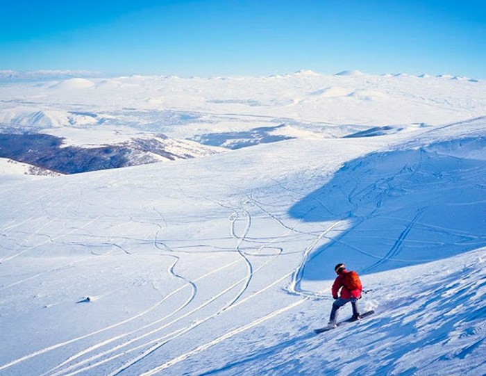 tsaghkadzor-armenia-skait.jpg