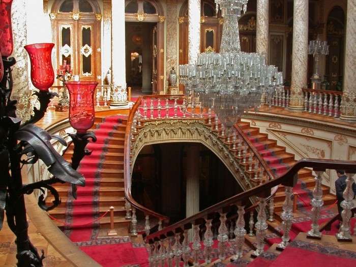 Palacio-de-Dolmabahce-interior-istanbul.jpg