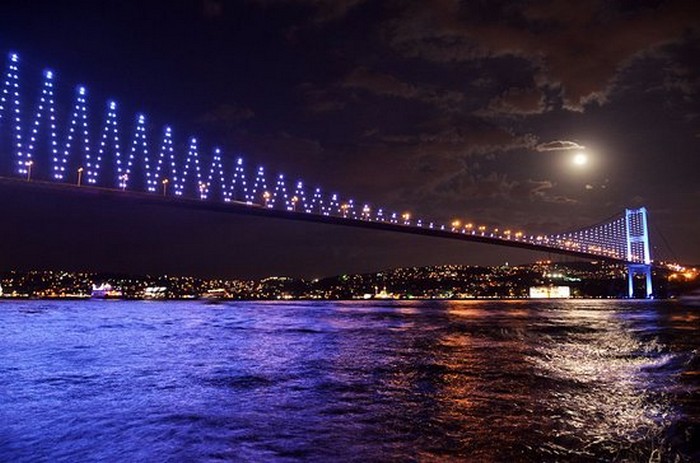 bosphorus-strait-at-nights.jpg