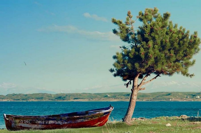 lake-sevan-fishing.jpg