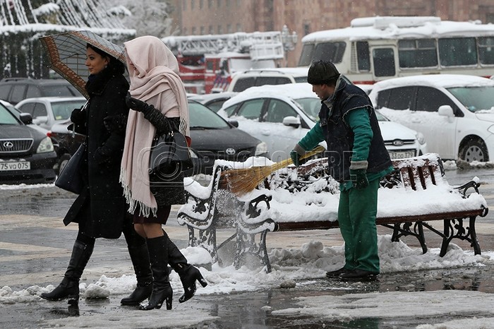 Proper-clothing-in-Armenia-WINTER.jpg