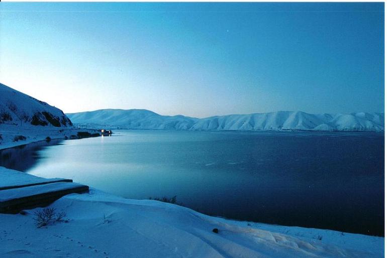 bkp_LAKE-SEVAN-WINTER.jpg