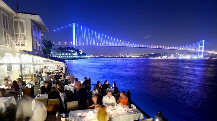 bosphorus-strait-resturant-entertainments.jpeg