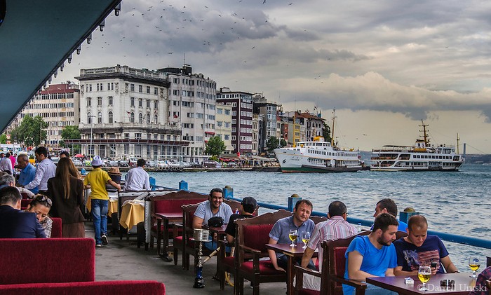 Bosphorus-Istanbul-Turkey-resturant.jpg