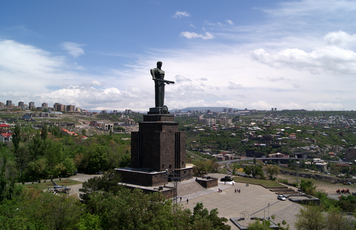 Mother_Armenia_Monument_Yerevan.png