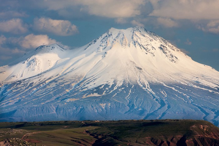 Mount-Ararat-ARMANIA.jpg