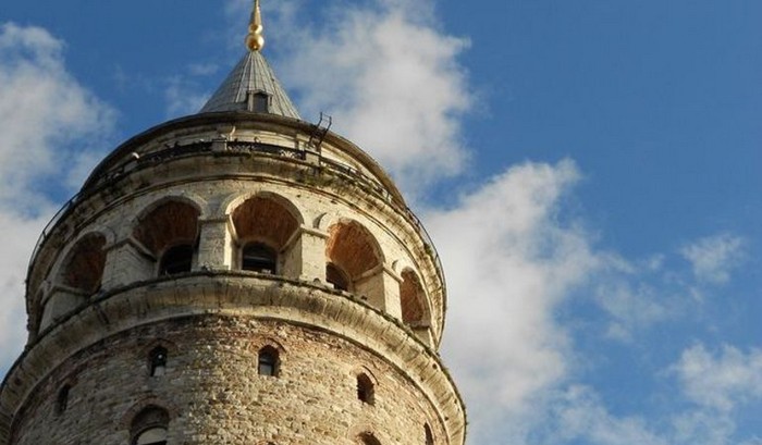 Watch-platform-in-galata-tower.jpg