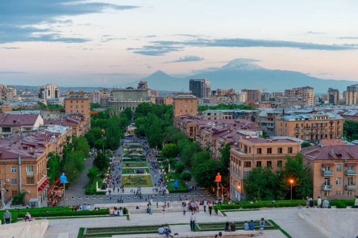 TOURIS-ARMENIA-IN-SUMMER.jpg