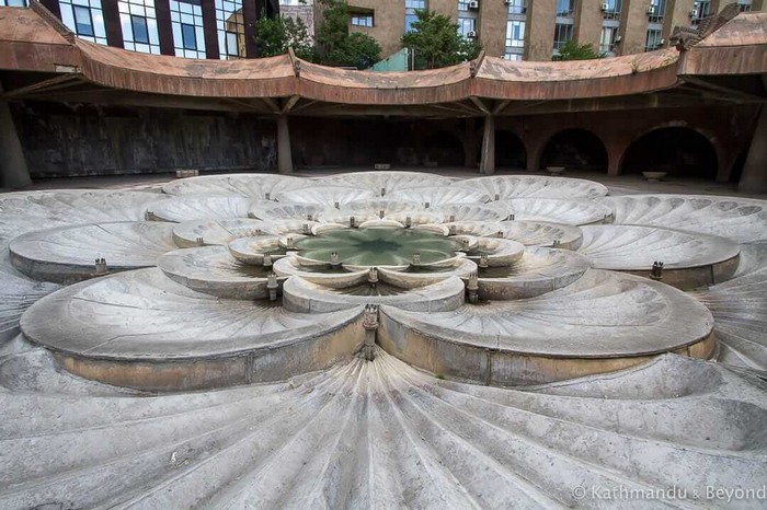 Republic-Square-Metro-Station-Yerevan-Armenia.jpg