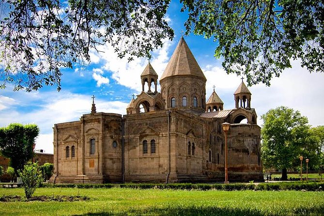 کلیسای اچمیادزین ارمنستان (Echmiadzin Catherdarl)